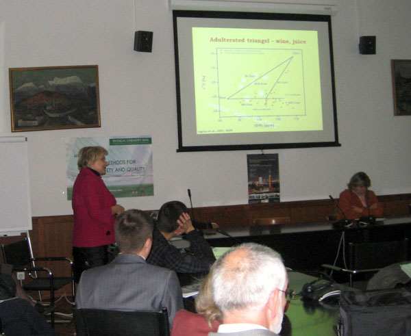03 Dr. Nives Ogrinc - Stable isotope ratio for authentification and geographical origin of food A2-IL